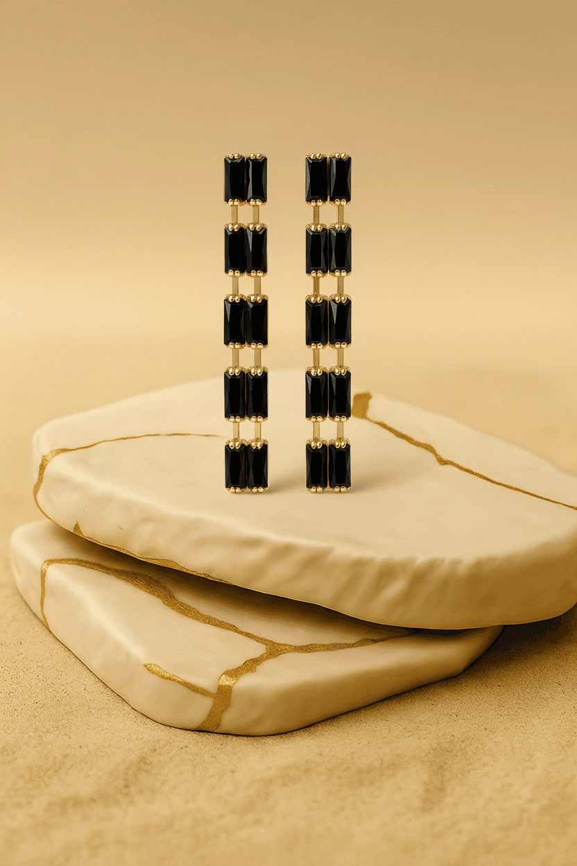 Brinco Festa Palitos Preto Banh Ouro 18k - Bz606